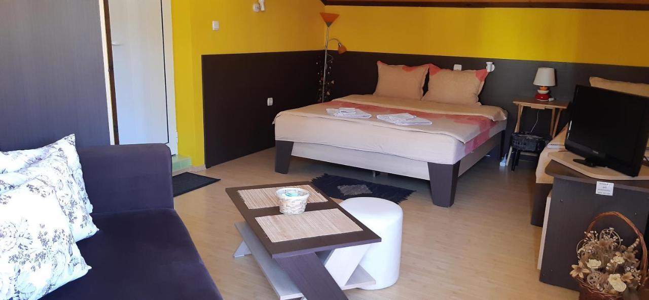 Guesthouse Geto เบโลกราดชิก ภายนอก รูปภาพ
